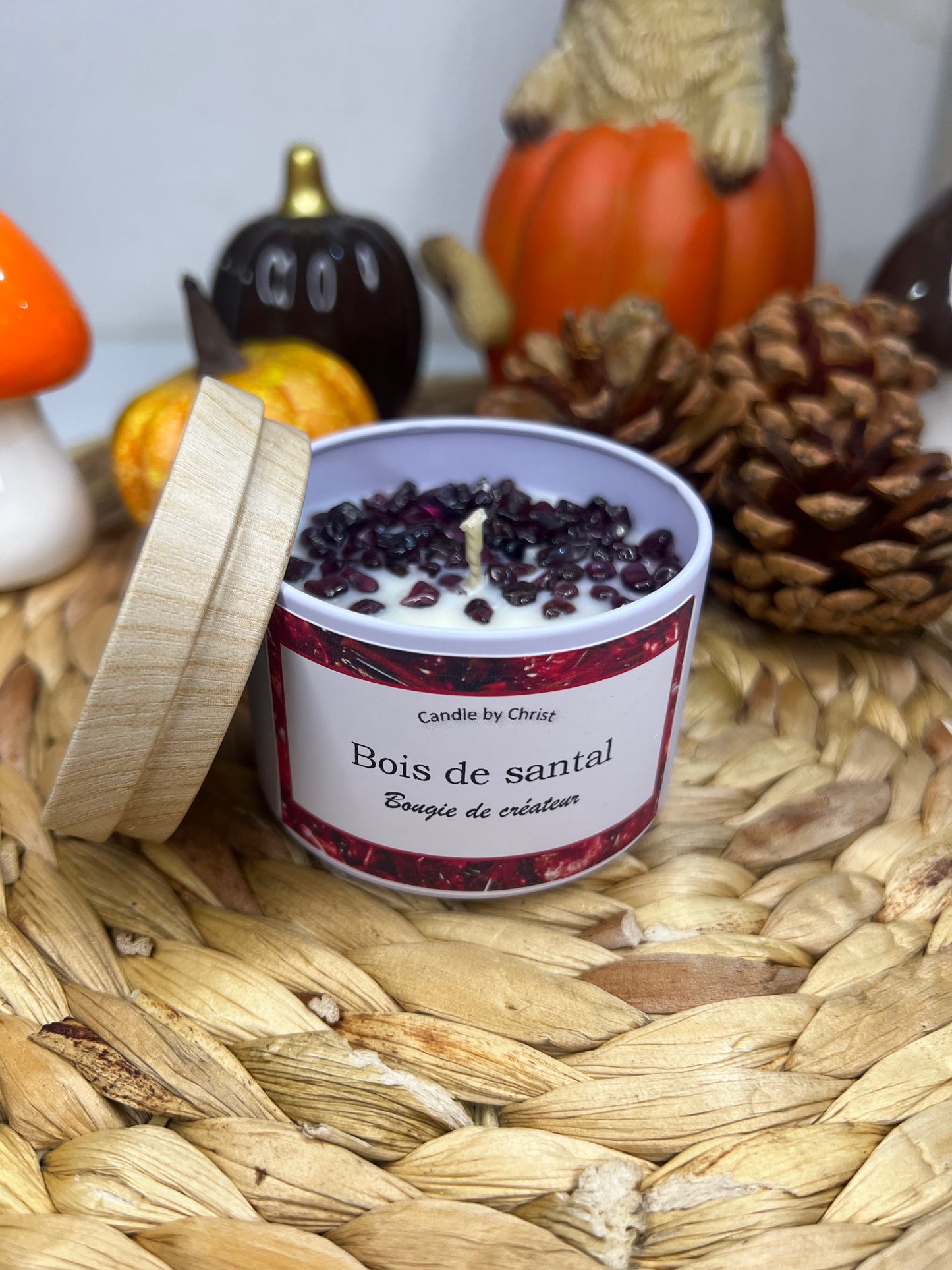 Bougie senteur Bois de santal- Pierre en Grenat